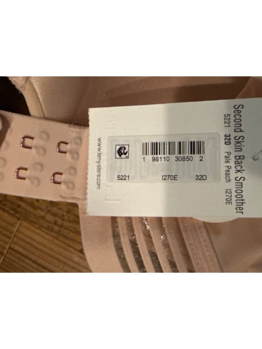 Le Mystere Second Skin Underwire Minimizer Bra Size 32D Pale Peach New With tag - Picture 3 of 4